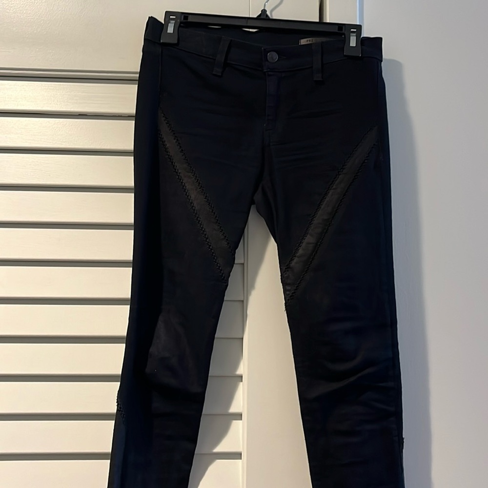RAG & BONE. Dark blue skinny jeans with moto pattern. Size 26. Great condition